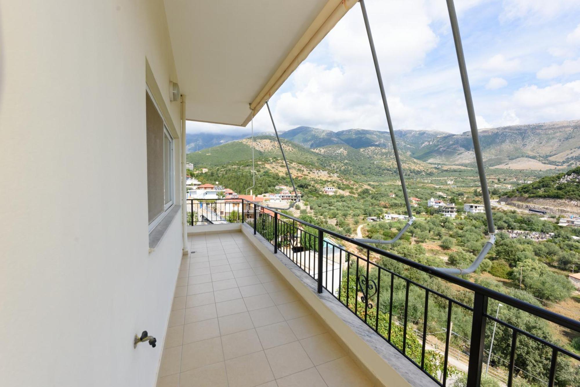 Vasili'S Family Apartments Himarë Dış mekan fotoğraf